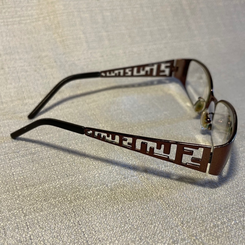 Fendi Y2K Women's Glasses - Picture 3 of 11